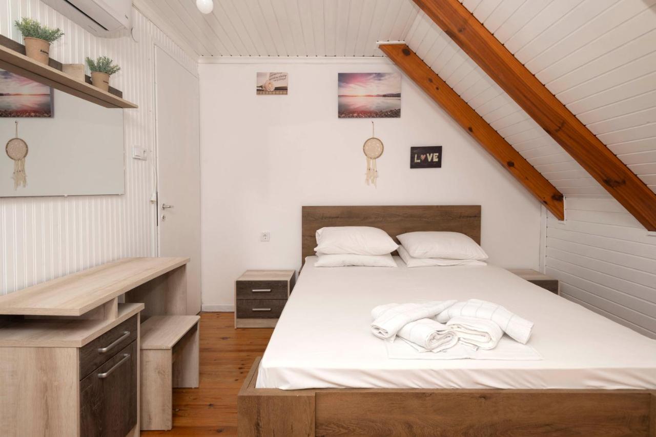 Giorgos House Attic Διαμέρισμα Γιάλοβα Εξωτερικό φωτογραφία